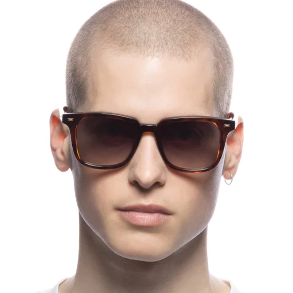 Le Specs Tortoise Shell Rectangular Sunglasses wi… - image 1